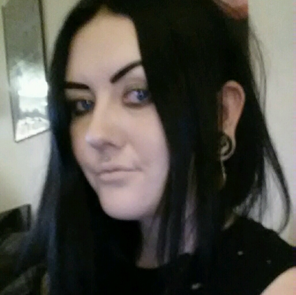 Meet your Posher, Carli